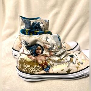 Converse Wonder Woman Sneakers - White and Blue